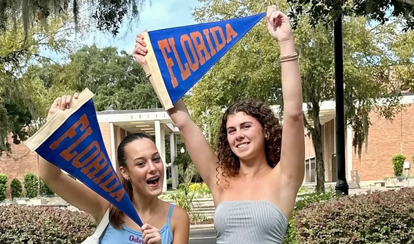 Why a Custom College Pennant Is the Best College Gift You Can Give